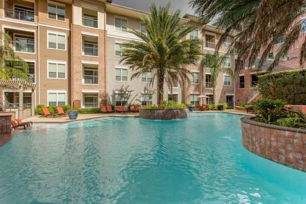 Chic 1Br Near Nrg With Pool Wifi Freeparking Apartment Houston Bagian luar foto